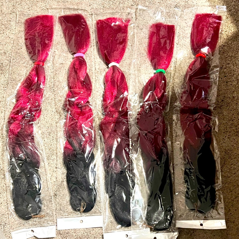 24" Black/Burgundy Ombré Braiding Hair.